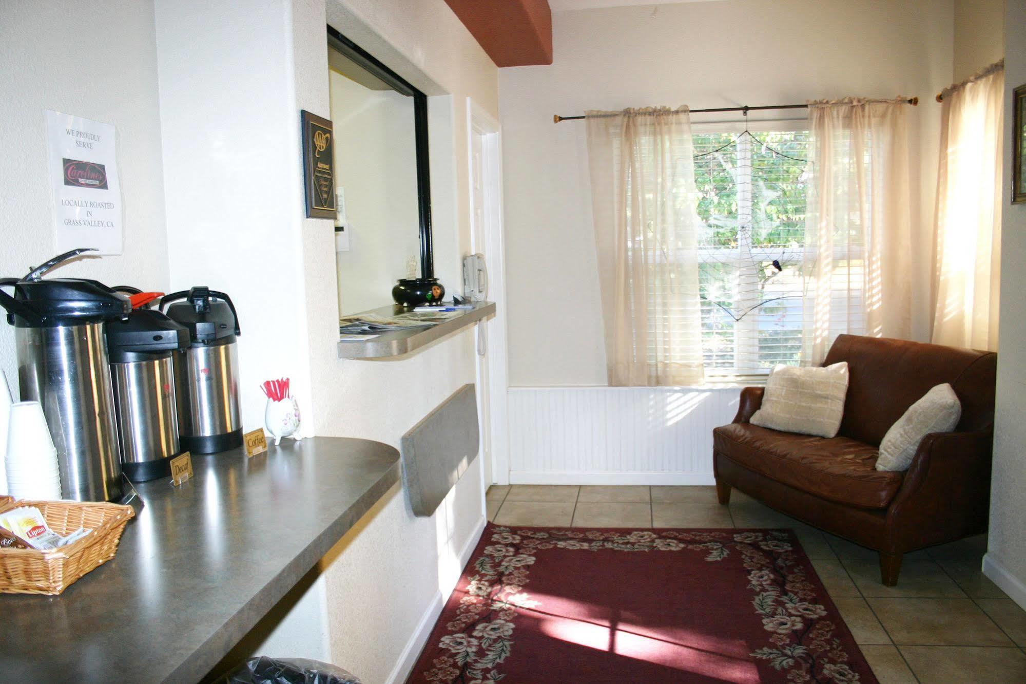 Nevada City Inn Interior photo